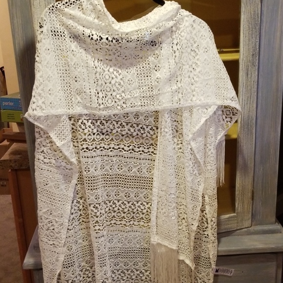 Lace Seim Cover Up One Size Fits All. C64 - Picture 3 of 7